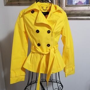 Black Rivet Yellow Short  Trench Coat. Size: XS.